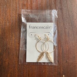 ✨2/$10 | NWT Francesca's Collections Gold Feather Dangle Earrings